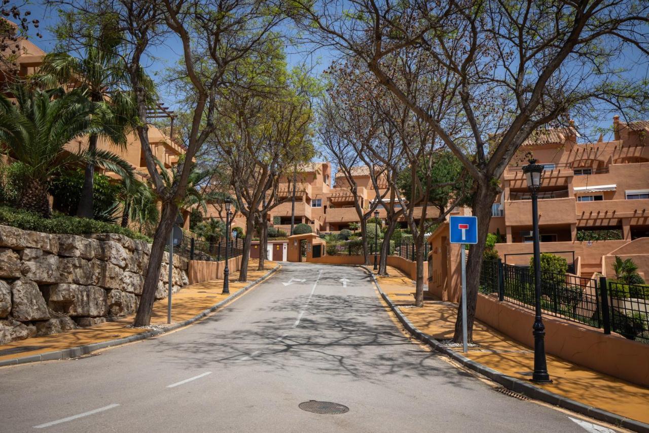 Апартаменты 2.Penthouse Marbella Beach Golf Экстерьер фото